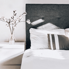 Load image into Gallery viewer, Classic White Sheet Set