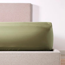 Load image into Gallery viewer, Sage Green Sheet Set