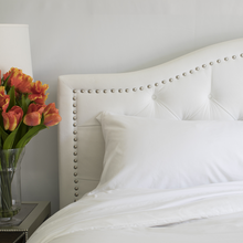 Load image into Gallery viewer, Classic White Pillowcase Set