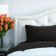 Load image into Gallery viewer, Midnight Black Pillowcase Set